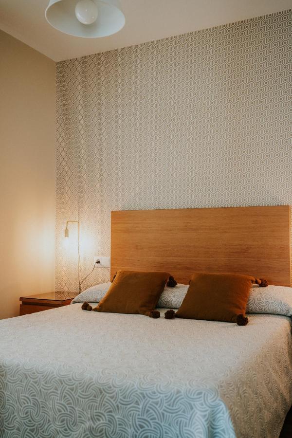 Apartamentos Poniente - Mares Торре-дель-Мар Экстерьер фото